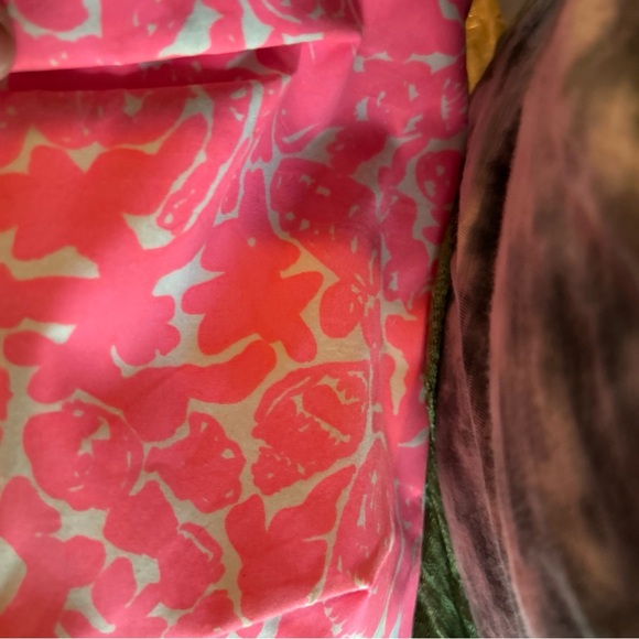 Lilly Pulitzer Pink and White Clutch - Picture 5 of 6